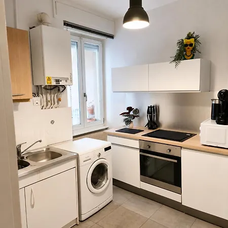 Appartamento 2 Pièces En Rdc à Neudorf, Proche Centre De